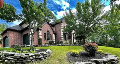 Hudson Valley Luxury | Pool, Theater, Sleeps 28