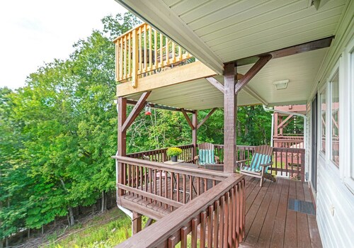 Top of 7, B-10- Close to Boone & Banner Elk, Mtn View, Fireplace, Cute & quaint