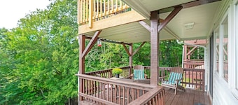 Top of 7, B-10- Close to Boone & Banner Elk, Mtn View, Fireplace, Cute & quaint