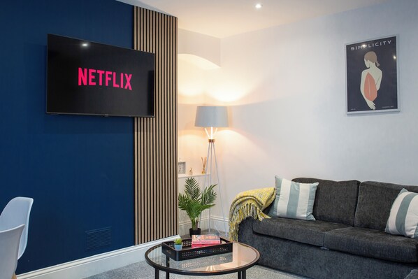 Smart TV, offices - Walking distance to Beamish museum (County Durham)