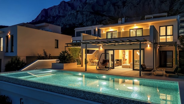Front of property - Villa Amelie (Makarska)