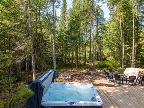 Bain à remous extérieur