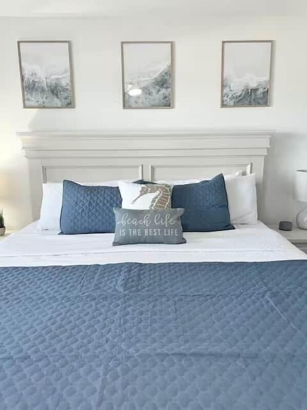 1 slaapkamer, een strijkplank/strijkijzer, wifi, beddengoed