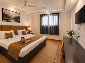 Deluxe Room | Free WiFi - Hotel Wamson (Noida)
