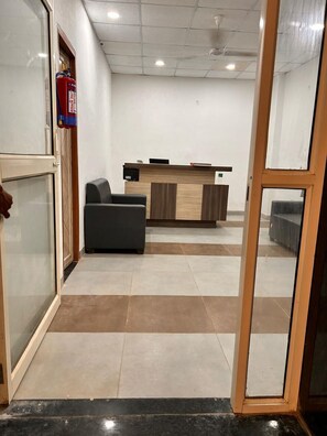 Reception - Hotel Wamson (Noida)