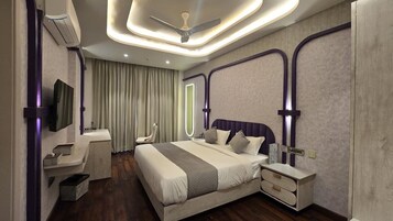 Premium Double Room | In-room safe, free WiFi