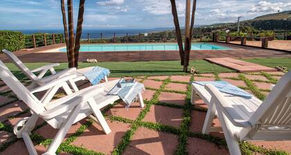 Villa 'Patrizia' mit Meerblick, Wi-Fi und Klimaanlage