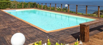 Villa 'Patrizia' with Sea View, Wi-Fi and Air Conditioning