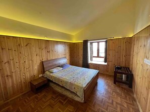 Villa clásica, balcón | 3 dormitorios y wifi gratis