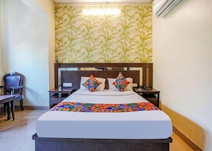 Chambre Deluxe | Rideaux dâobscurcissement, accĂšs au Wi-Fi (inclus), literie fournie