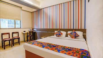 Deluxe Room | Blackout drapes, free WiFi, bed sheets