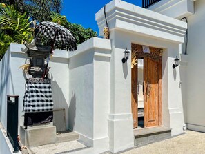 Interior entrance - Villa Andra Canggu (Canggu)