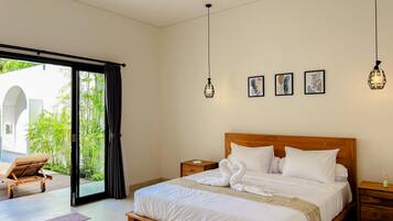 Private 3BR Villa | Balcony view