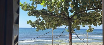 Monaliza Surf Resort