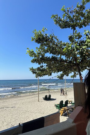Aerial view - Monaliza Surf Resort (San Juan)