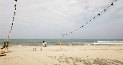 Monaliza Surf Resort