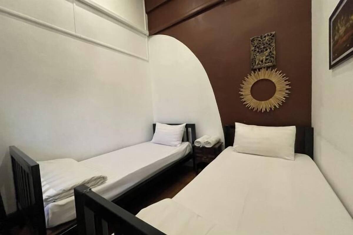 Minibar, desk, free WiFi, bed sheets