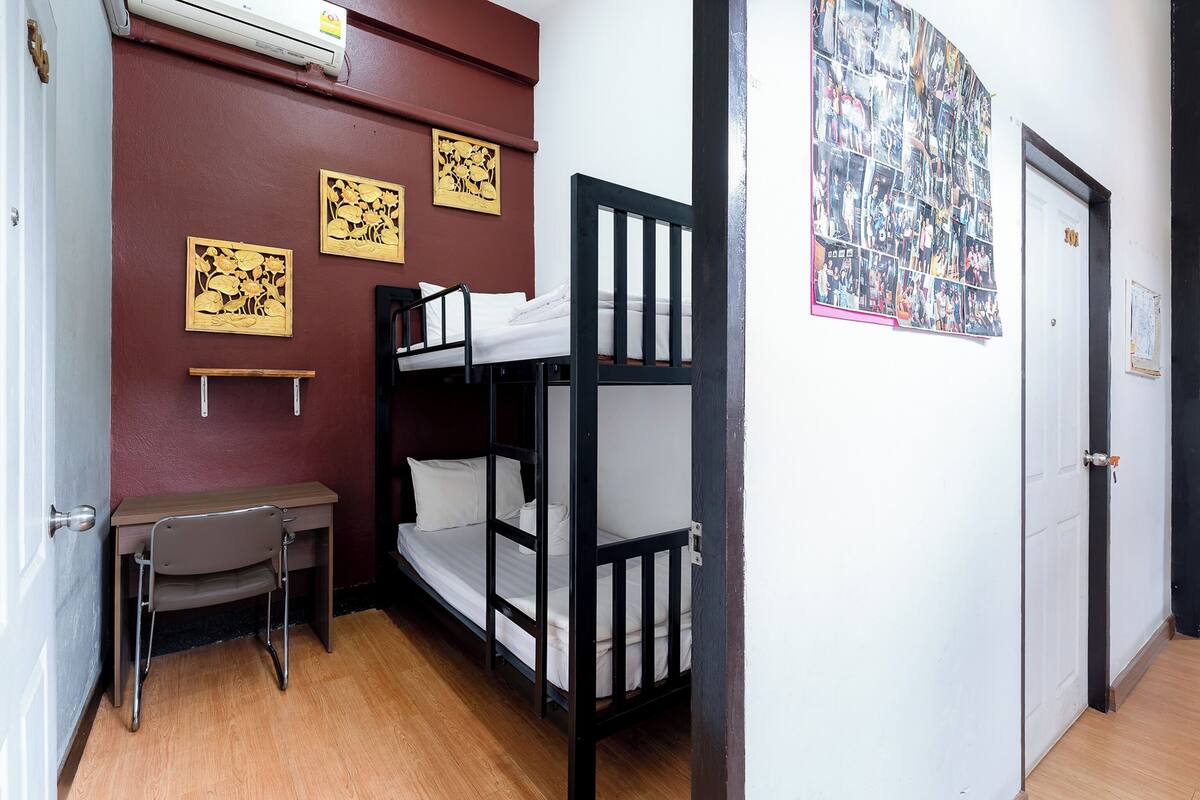Private Bunk Bed with Shared Bathroom