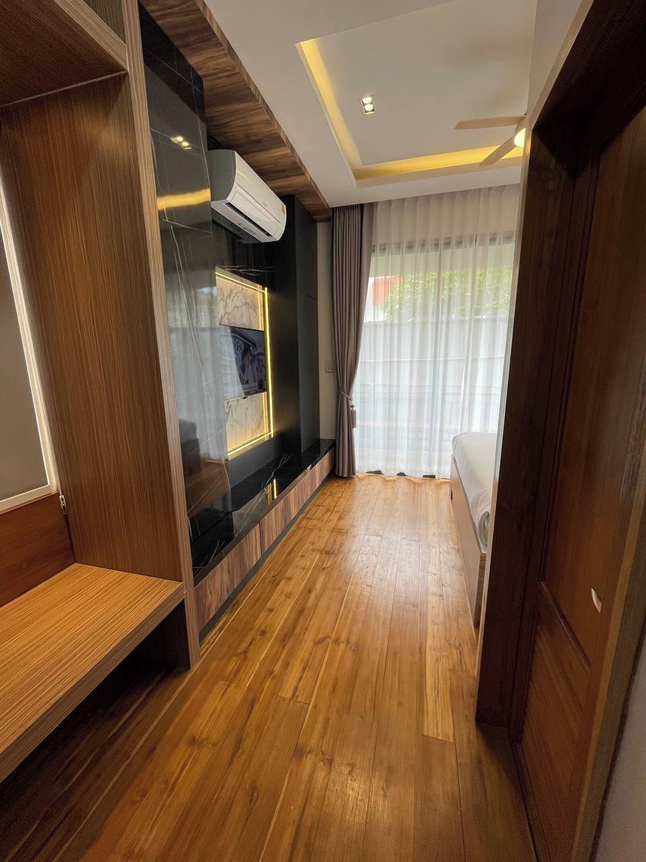 Photo - Ashi Poshtel