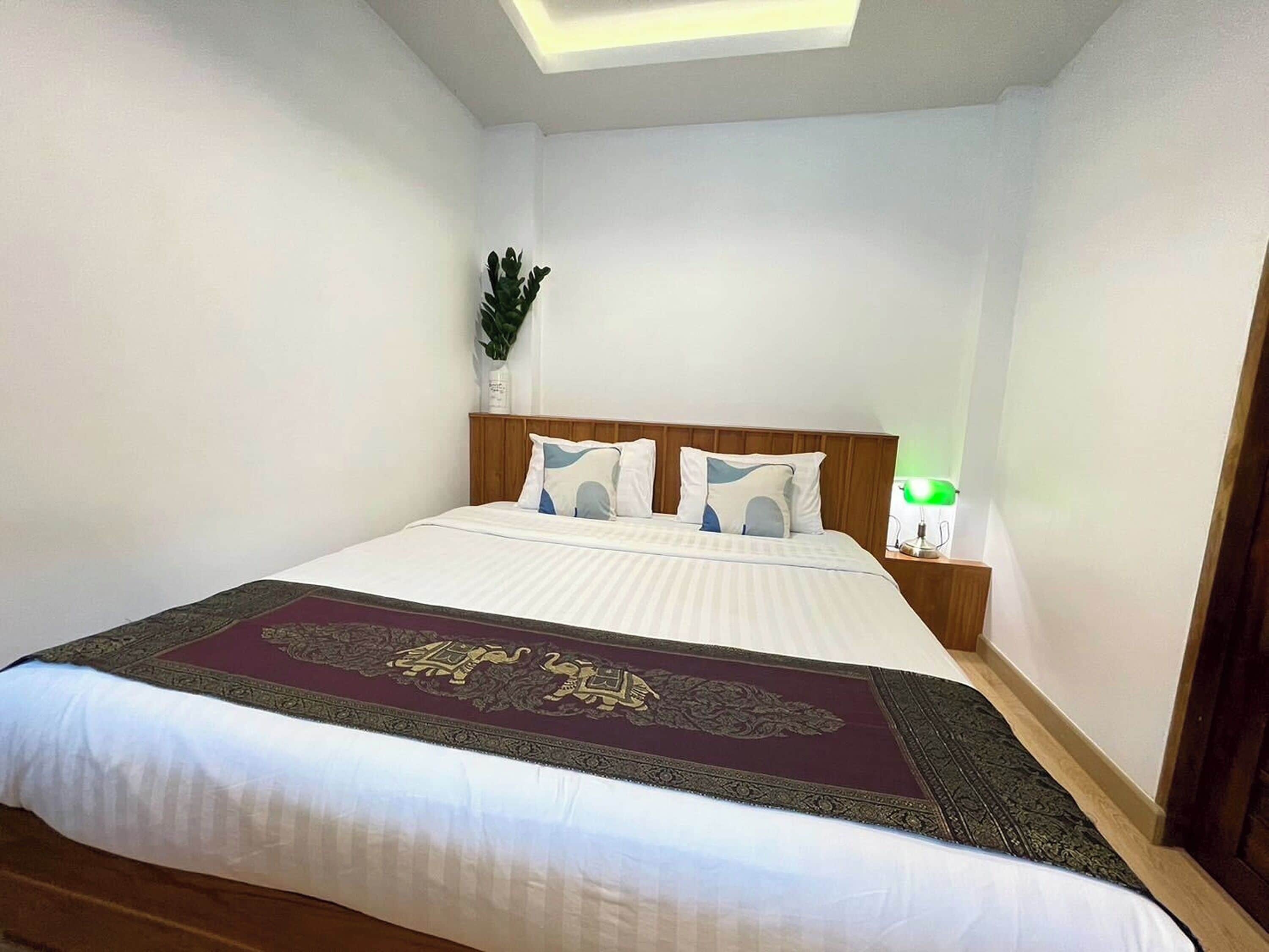 Photo - Ashi Poshtel