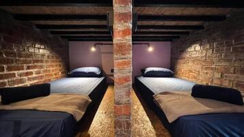 Gemeinsamer Superior-Schlafsaal | Ausblick vom Zimmer