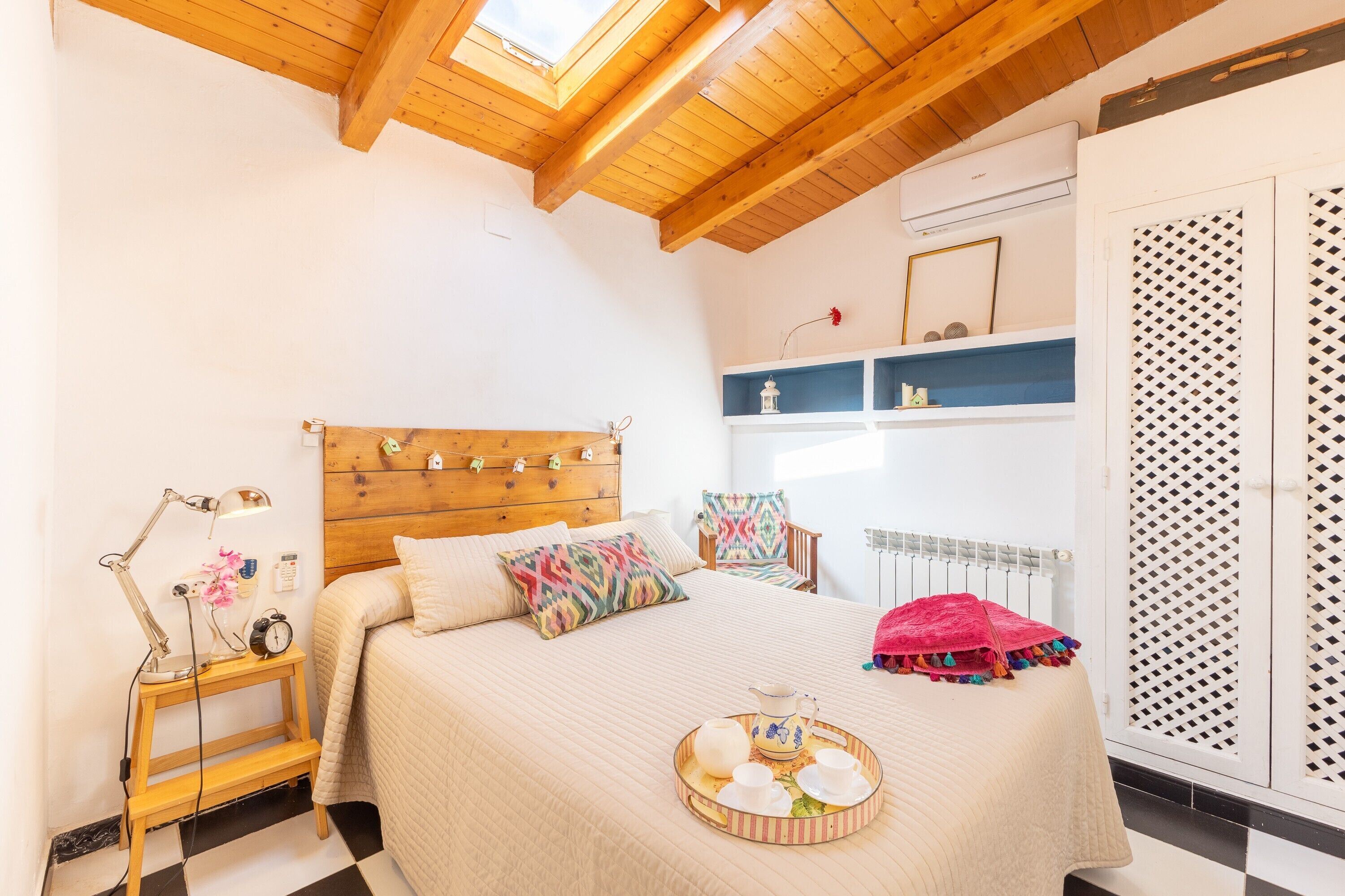 3 habitaciones, tabla de planchar con plancha y wifi gratis 