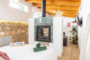 1 slaapkamer, een strijkplank/strijkijzer, gratis wifi, beddengoed