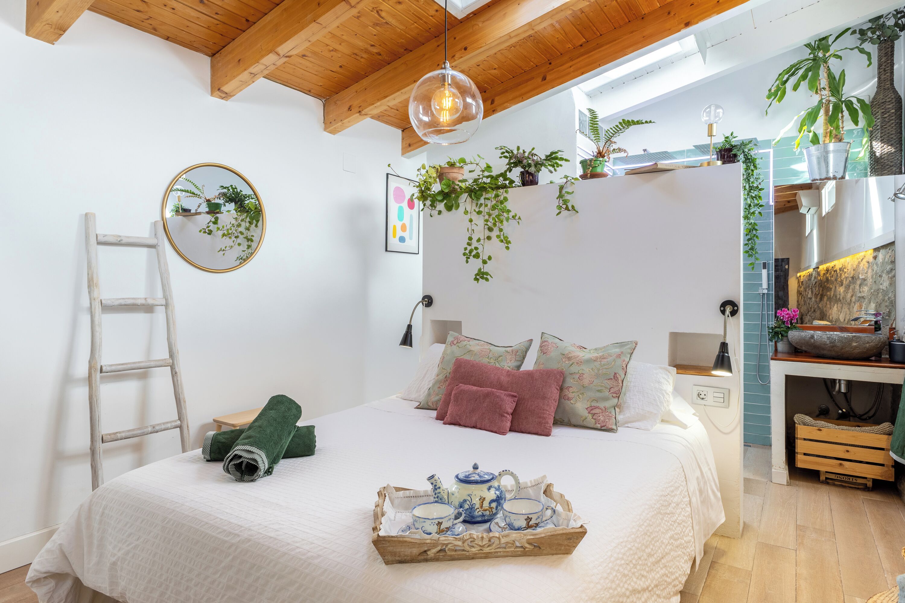 1 soverom, strykejern/-brett, wi-fi (inkludert) og sengetøy