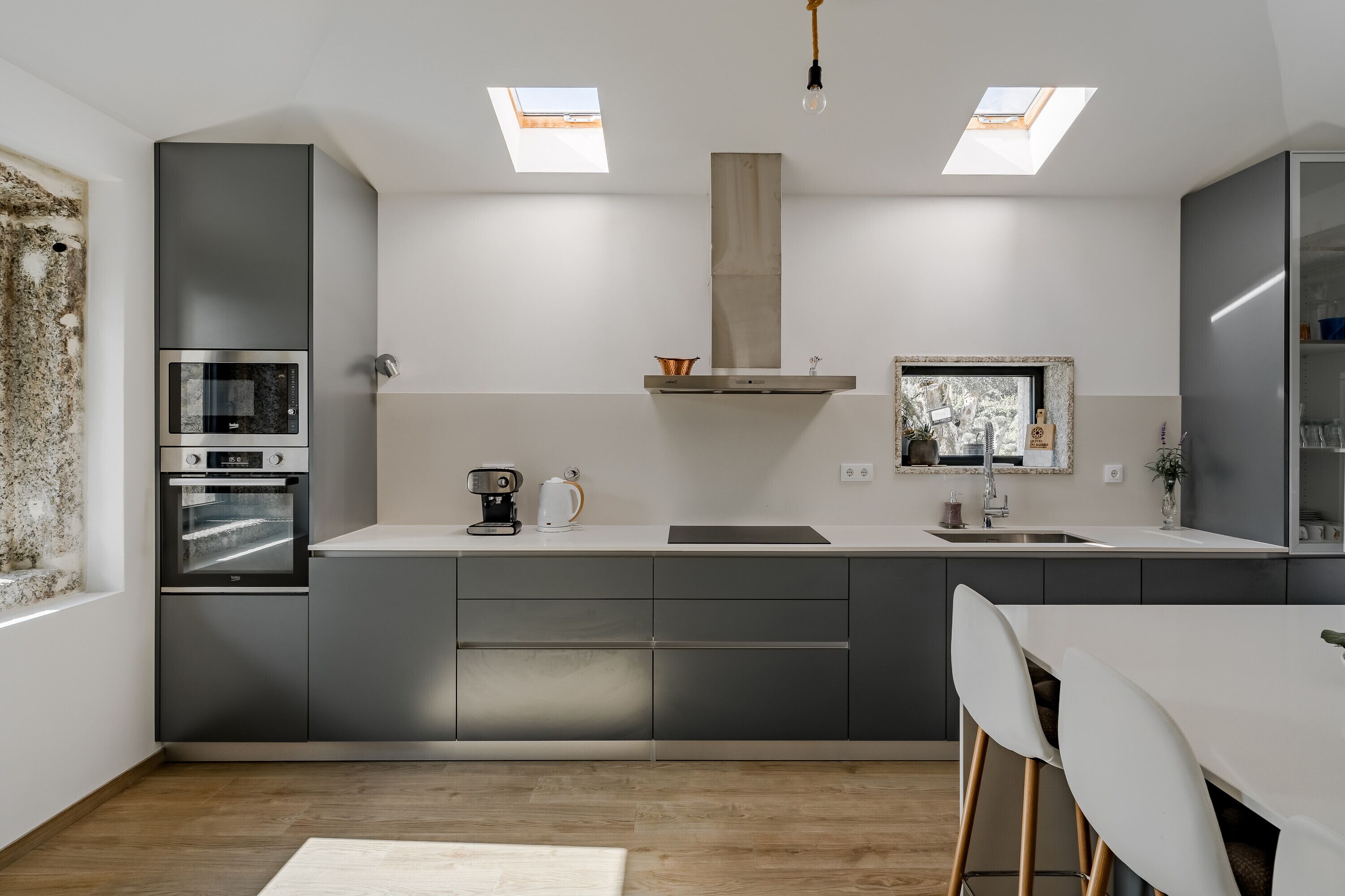 Refrigerador, microondas, horno, placa de cocina