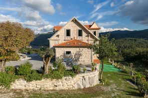 Uklassifisert bilde, 4 av 35, knapp