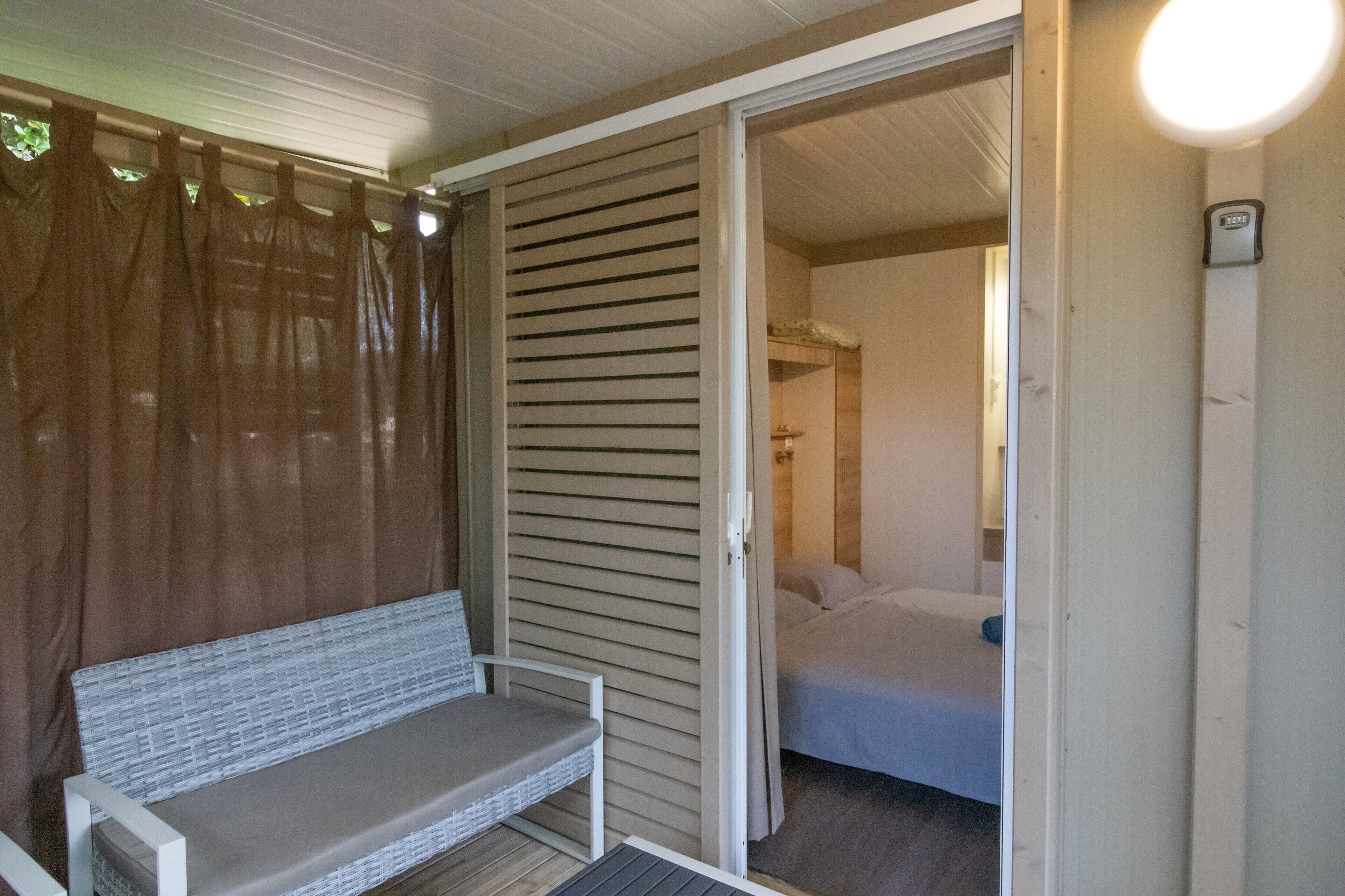 2 bedrooms, bed sheets