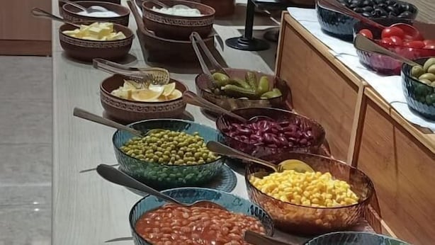 Free daily buffet breakfast - DEV Hotel (Baku)