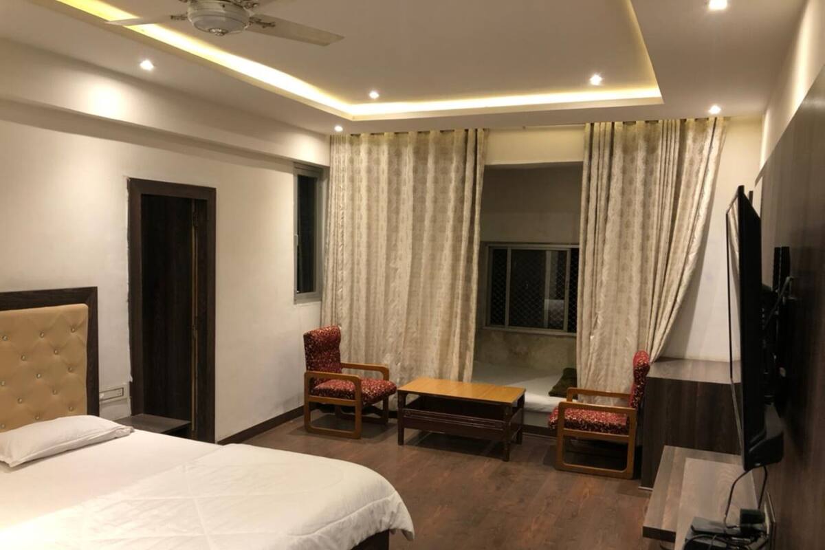 Deluxe Double Room, City View