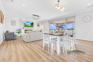Interior - Luxury Country Estate | Heated Pool (Echuca)