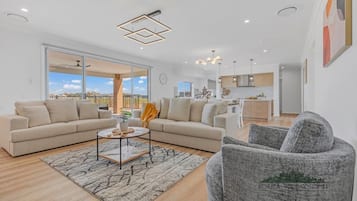 TV, fireplace, offices