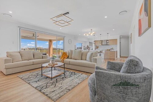 Luxury Country Estate | Heated Pool