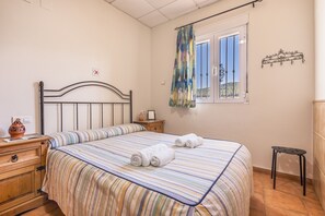 1 camera, ferro/asse da stiro, Wi-Fi gratuito, lenzuola