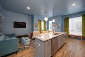 Interior - Outlaw Oasis – Tranquil 2 BDR (Nashville)