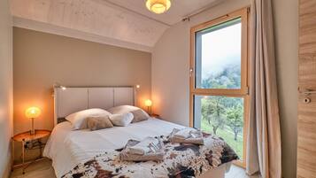 4 Schlafzimmer, Bügeleisen/Bügelbrett, kostenloses WLAN, Bettwäsche