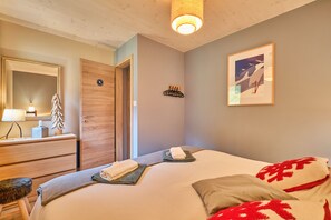 4 dormitorios, tabla de planchar con plancha, wifi gratis y ropa de cama