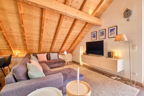 TV, peis, videospill og stereoanlegg