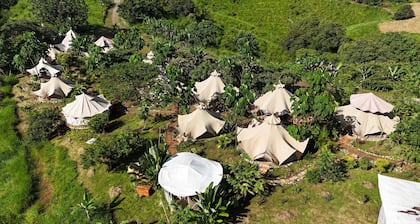 Holos Retreat Center: The Entire Ridge Basecamp