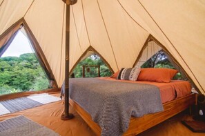 15 bedrooms, Internet