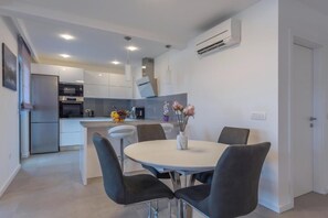 Dining - Villa VID (Makarska)
