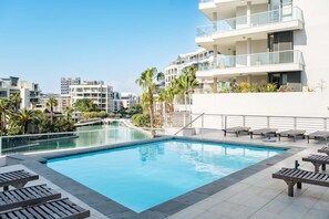 Apartment - Stylish Retreat With Marina Views at Juliette 307 (Cape Town)