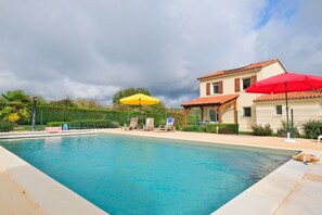 Pool - Duo of Houses at Mas des Chênes with Air Conditioning and Shared Pool in the Heart of Périgord (Savignac-les-Églises)