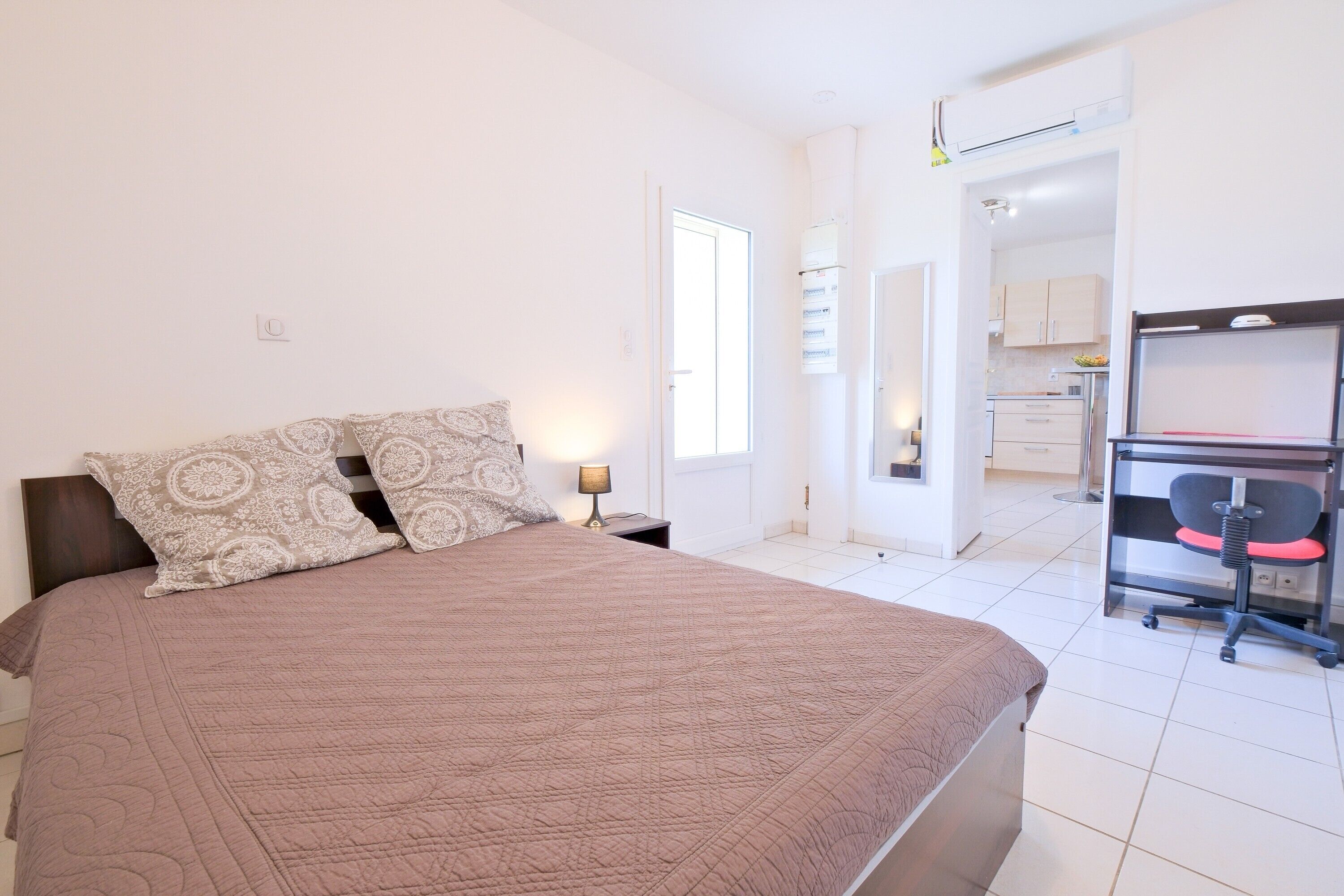 3 bedrooms, iron/ironing board, free WiFi