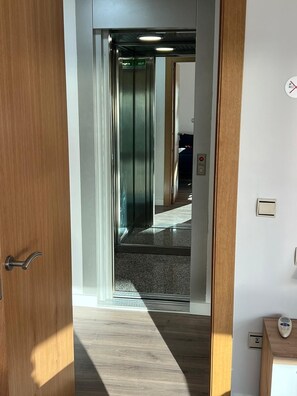 Interior - New luxury villa in Benidorm / 18 people max (Golf Bahía)