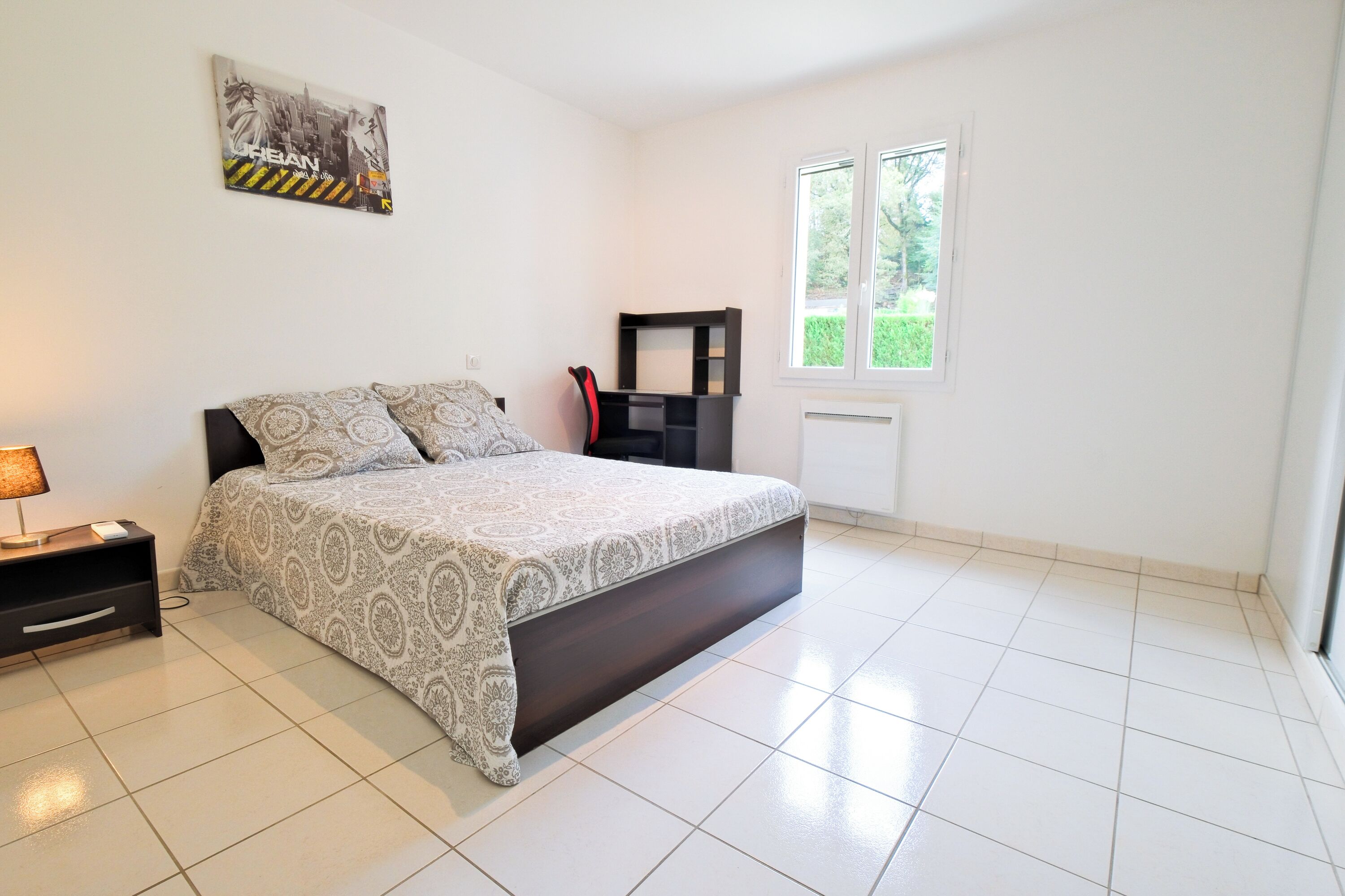 3 chambres, fer et planche à repasser, Wi-Fi gratuit