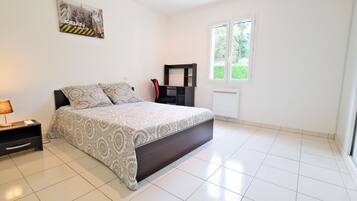 3 chambres, fer et planche Ă repasser, Wi-Fi gratuit